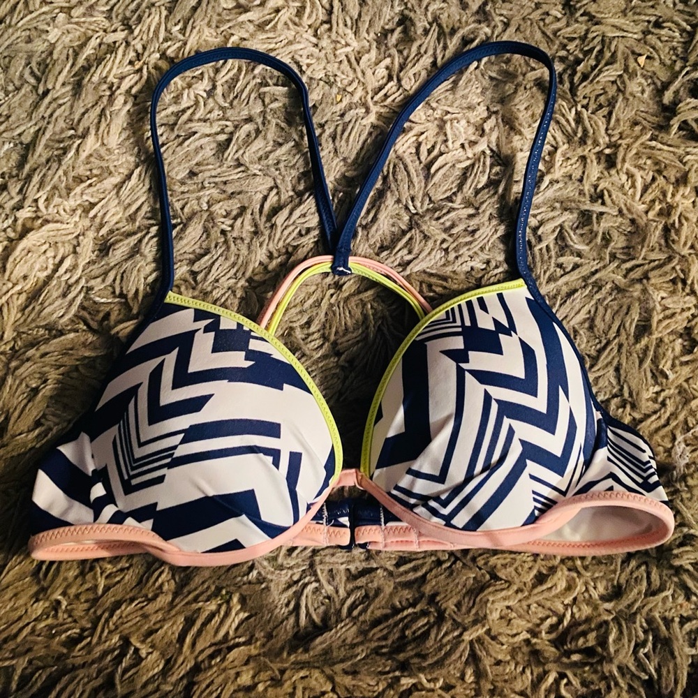 Victoria Secret bikini top size 32B